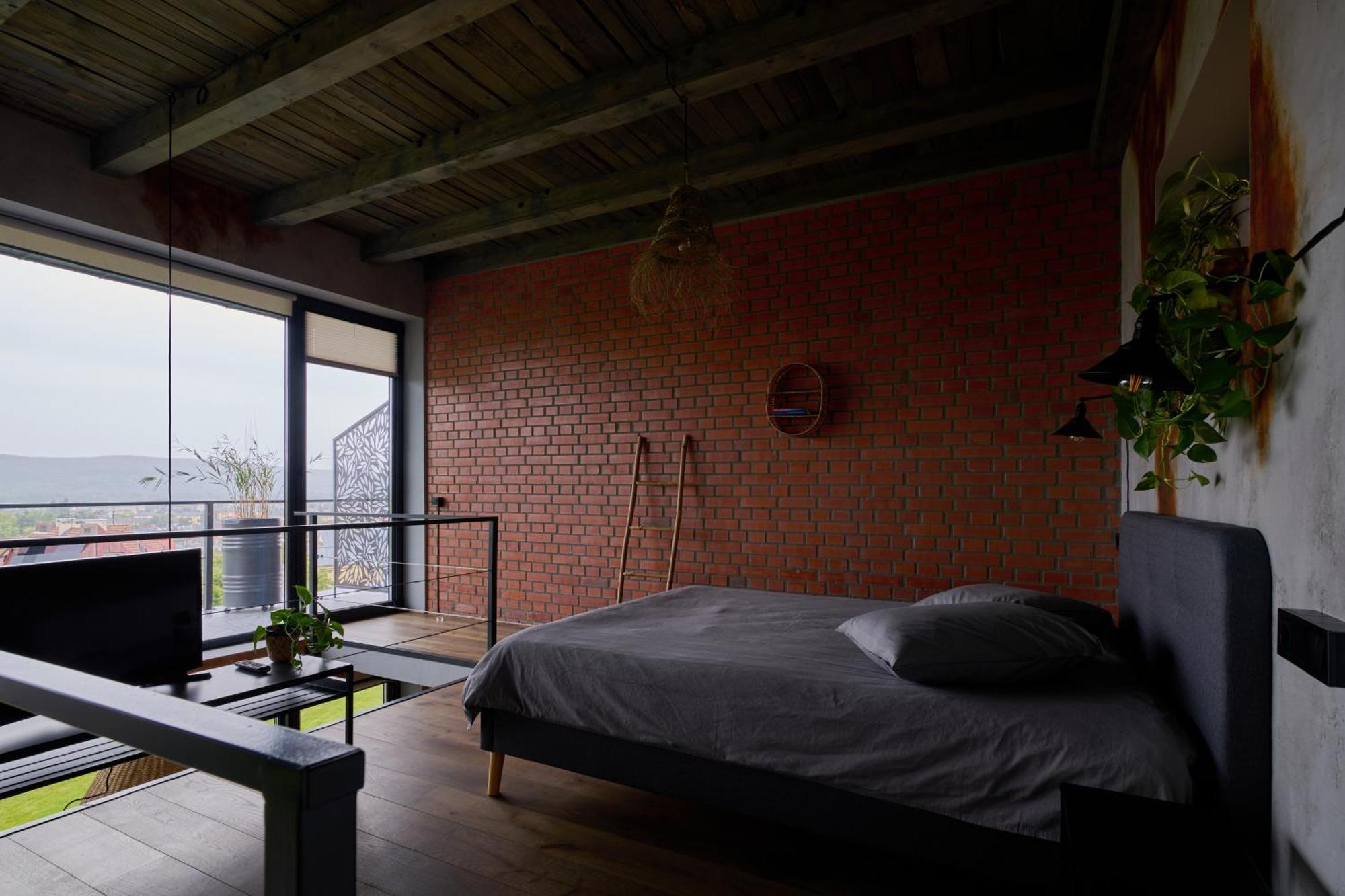 Апартаменты True Love С Видом На Горы Uzhhorod Room photo